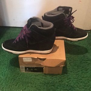 Nike women’s dunk sneakers